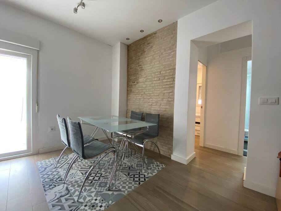 Central And Cozy Apartment In Σεβίλλη Εξωτερικό φωτογραφία